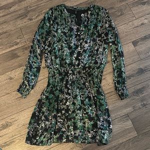 Beautiful lined White House black market dress